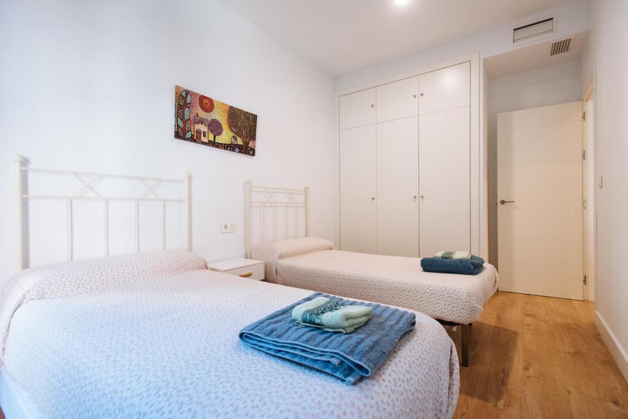 Apartamento Estelar Con Piscina Y Garaje Nervion Apartment Seville Exterior photo